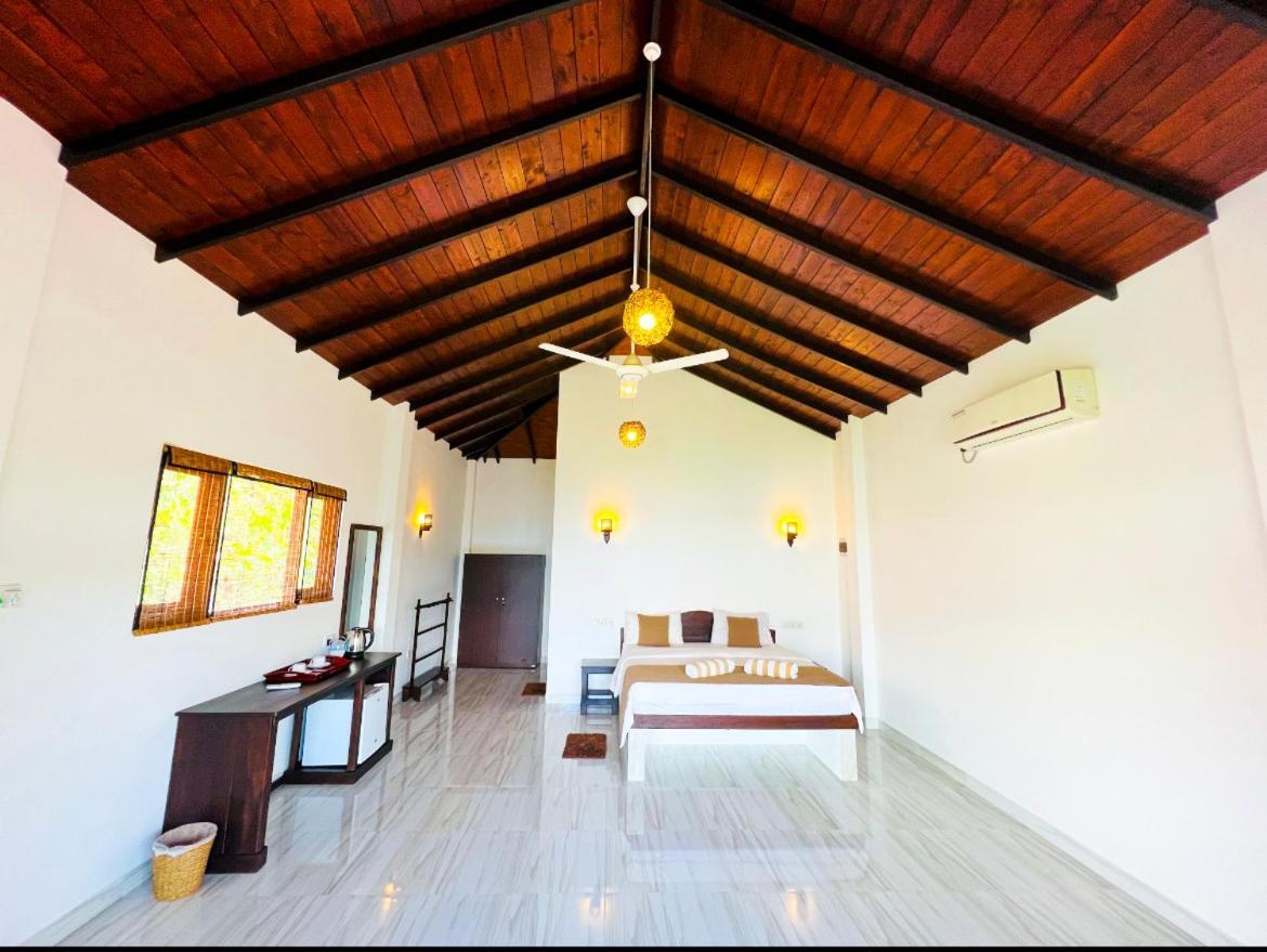Ashansa Lagoon Resort Tangalle Buitenkant foto