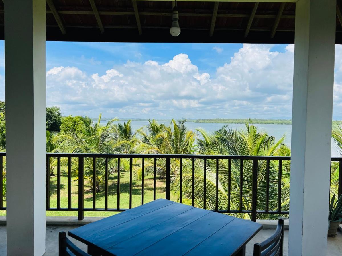 Ashansa Lagoon Resort Tangalle Buitenkant foto