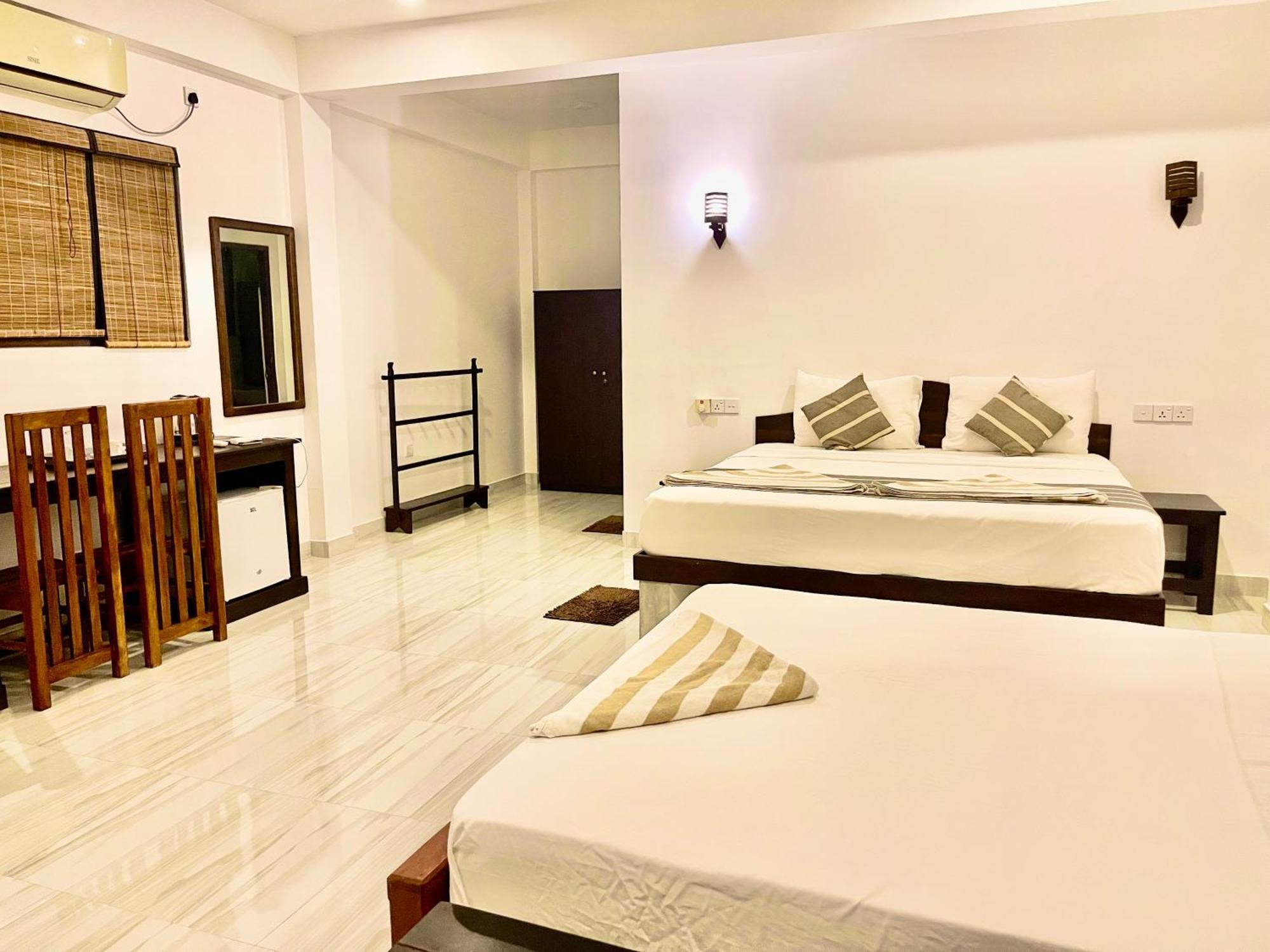 Ashansa Lagoon Resort Tangalle Buitenkant foto