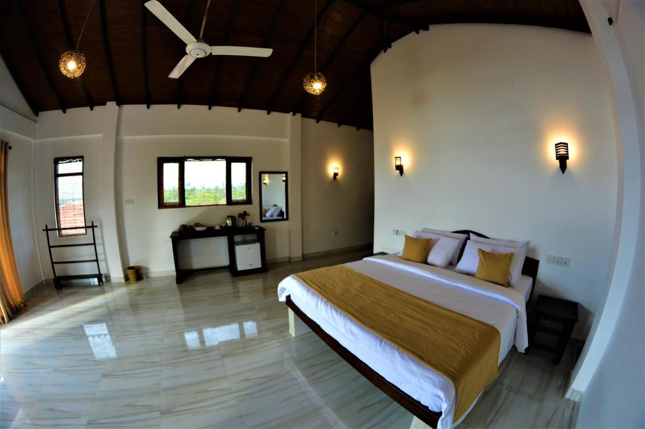 Ashansa Lagoon Resort Tangalle Buitenkant foto