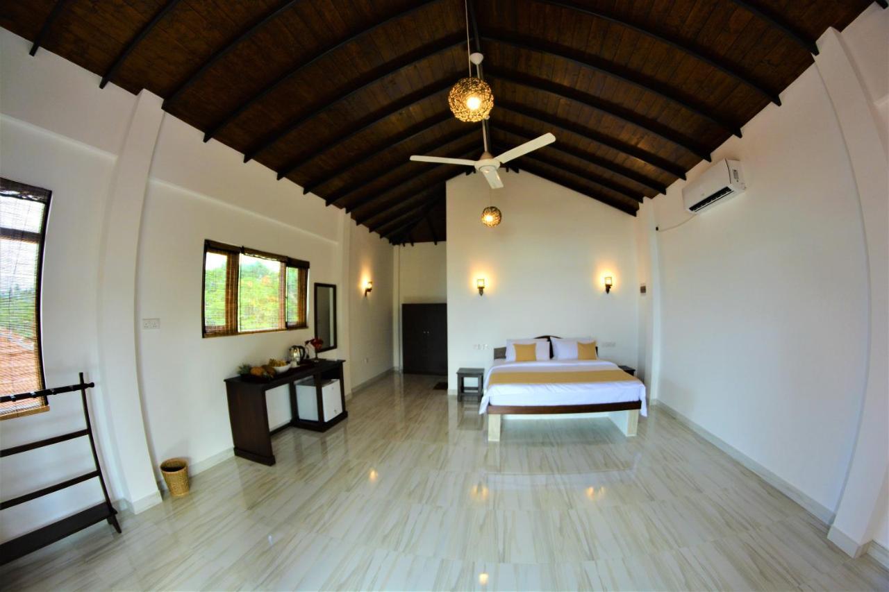 Ashansa Lagoon Resort Tangalle Buitenkant foto